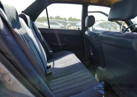 1991 Toyota Corolla Dlx из США, поврежденный, VIN 1NXAE94A6MZ262645